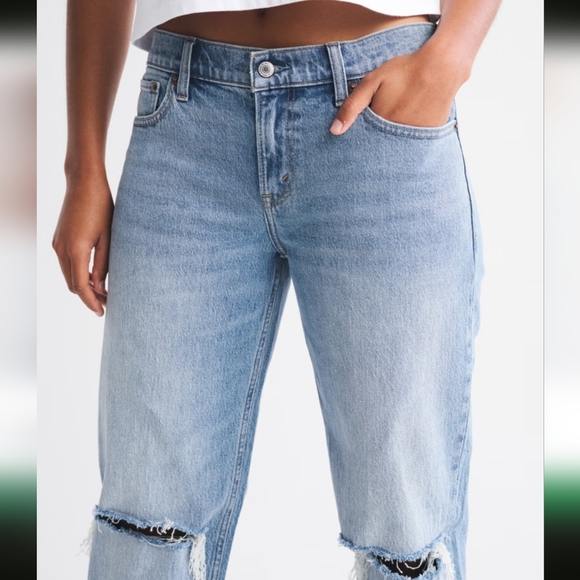 Abercrombie & Fitch Blue Distressed Women Jeans - Picture 5 of 5